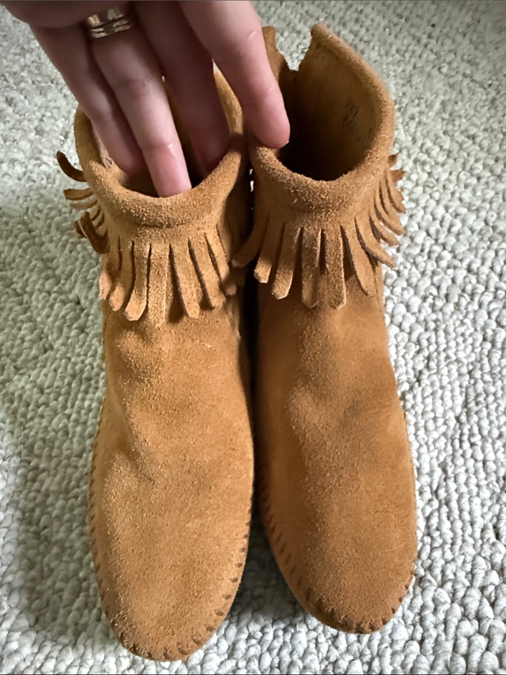 Minnetonka Suede Fringe Ankle Boots size 6 - Picture 6 of 6